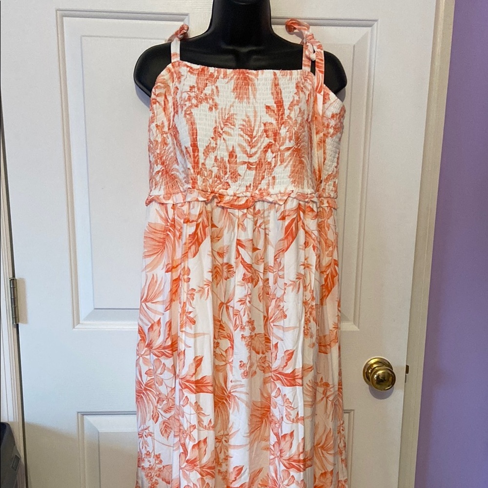 Torrid Peach & White floral sundress
